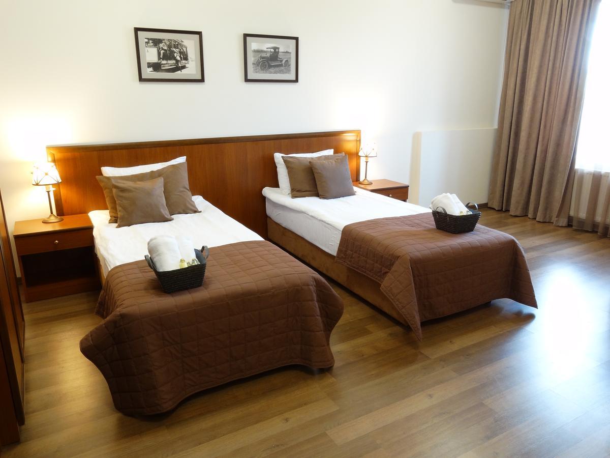 Henry Ford Mini Hotel Одесса Экстерьер фото